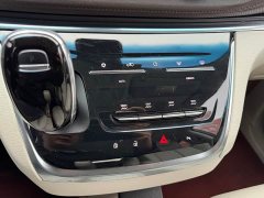 Buick GL8 Land Business Class 652T Luxury - ფოტო 13
