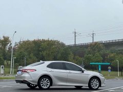 Toyota Camry 2.0G Luxury - ფოტო 17
