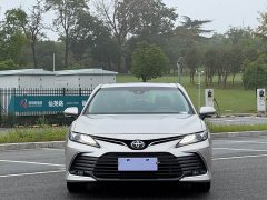 Toyota Camry 2.0G Luxury - ფოტო 2
