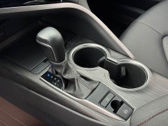 Toyota Camry 2.0G Luxury - ფოტო 8