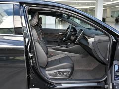 Toyota Camry Hybrid 2.5L XLE Premium - photo 11