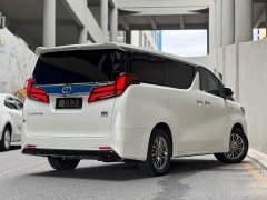 Toyota Alphard Hybrid 2.5L Luxury - ფოტო 2