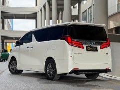 Toyota Alphard Hybrid 2.5L Luxury - ფოტო 5