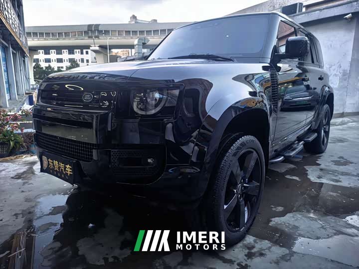 Land Rover Defender 110 3.0T P400 X-Dynamic HSE