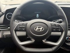 Hyundai Elantra 1.5L CVT Luxury - ფოტო 9