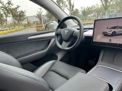 Tesla Model Y Rear-Wheel Drive - ფოტო 11