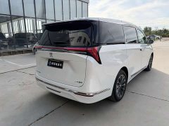 Buick GL8 Luxurious Edition Advance Enjoyment Version - ფოტო 12