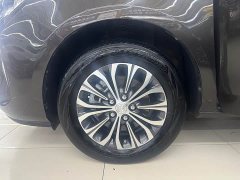 Buick GL8 Land Official Business Class 652T Comfort Edition - ფოტო 8