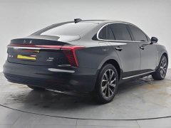 FAW Hongqi H5 PHEV 130 Super Hybrid Edition - ფოტო 6