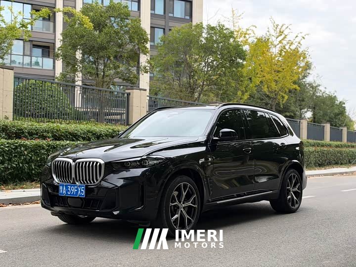 BMW X5 xDrive 30Li M Sport Exclusive Night Edition Package