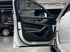 Jaguar XFL 2.0T P200 Two-Wheel Drive Elite Luxury - ფოტო 11