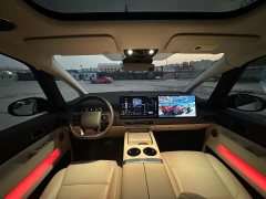 Li Auto Li Xiang MEGA Ultra - ფოტო 8