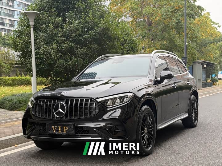 Mercedes-Benz GLC 300 L 4MATIC Dynamic 5-Seater