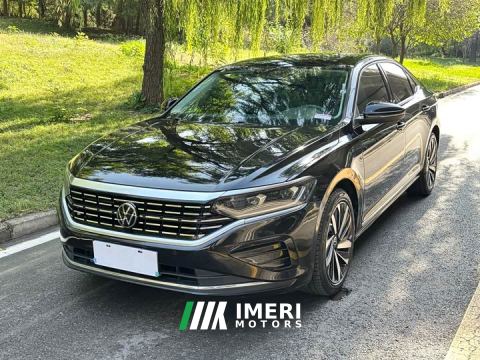 2022 Volkswagen Passat 330TSI Elite