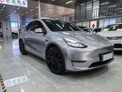 Tesla Model Y Long Range All-Wheel Drive - ფოტო 3