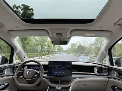 Denza D9 DM-i 970 AWD Flagship - ფოტო 18