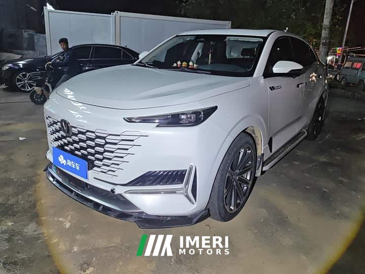 Changan UNI-K 2.0T Premium - ავტომობილი ჩინეთიდან
