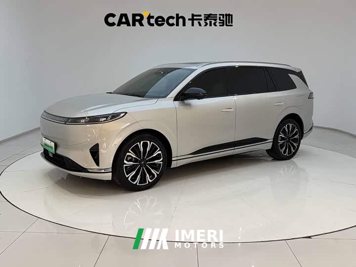BYD eπ008 Six-seat Extended Range Family Comfort Edition