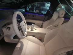 Li Auto i6 Four-Wheel Drive Standard Edition - ფოტო 11