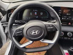 Hyundai Elantra 1.5L CVT GLX Elite - ფოტო 15
