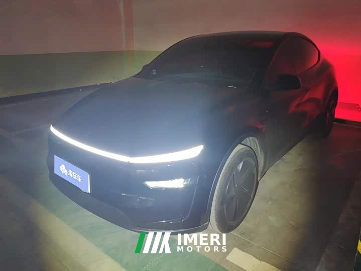 Tesla Model Y Rear-Wheel Drive