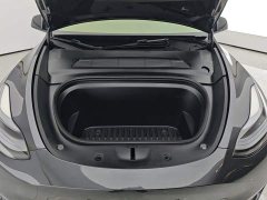 Tesla Model Y Rear-Wheel Drive - ფოტო 10