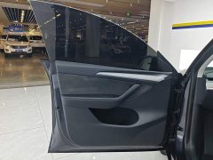 Tesla Model Y Rear-Wheel Drive - ფოტო 7