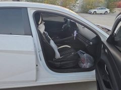 Hyundai Elantra 1.5L CVT GLX Elite - ფოტო 8