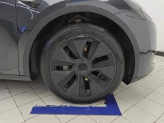 Tesla Model Y Rear-Wheel Drive - ფოტო 6