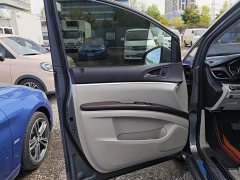 Buick GL8 Land Business Class 652T Comfort - ფოტო 7