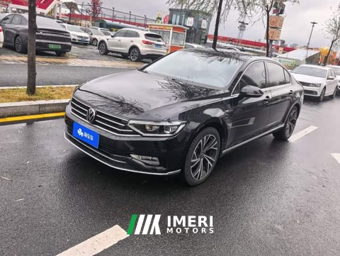 2022 Volkswagen Magotan 330TSI DSG 30th Anniversary Edition - ავტომობილი ჩინეთიდან
