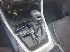 Toyota RAV4 2.0L CVT FWD Urban Edition - ფოტო 16