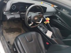 Hyundai Elantra 1.5L CVT Luxury - ფოტო 12
