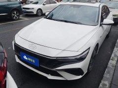 Hyundai Elantra 1.5L CVT Luxury - ფოტო 2