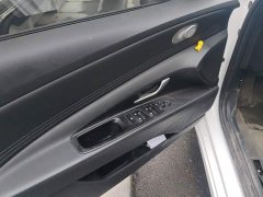 Hyundai Elantra 1.5L CVT Luxury - ფოტო 7