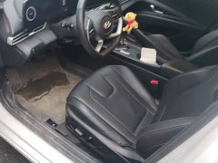 Hyundai Elantra 1.5L CVT Luxury - ფოტო 9