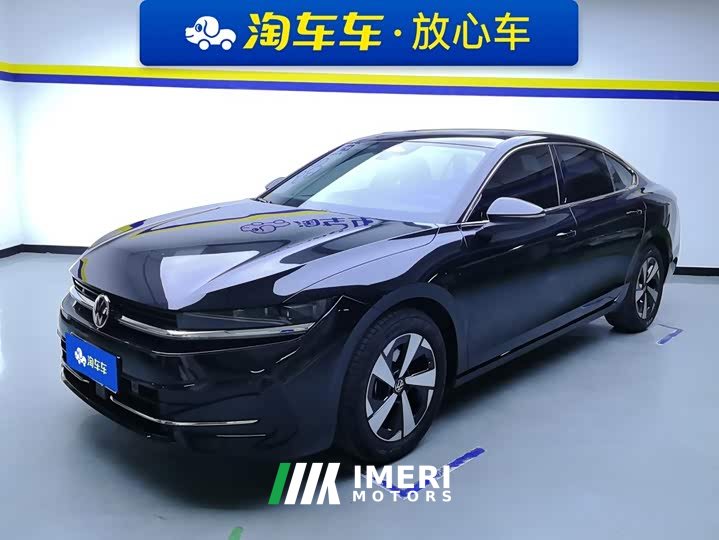 Volkswagen Magotan 300TSI DSG Prestige Edition with Eye-Catching Package