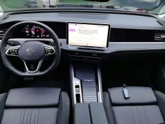 Volkswagen Magotan 300TSI DSG Prestige Edition with Eye-Catching Package - ფოტო 12