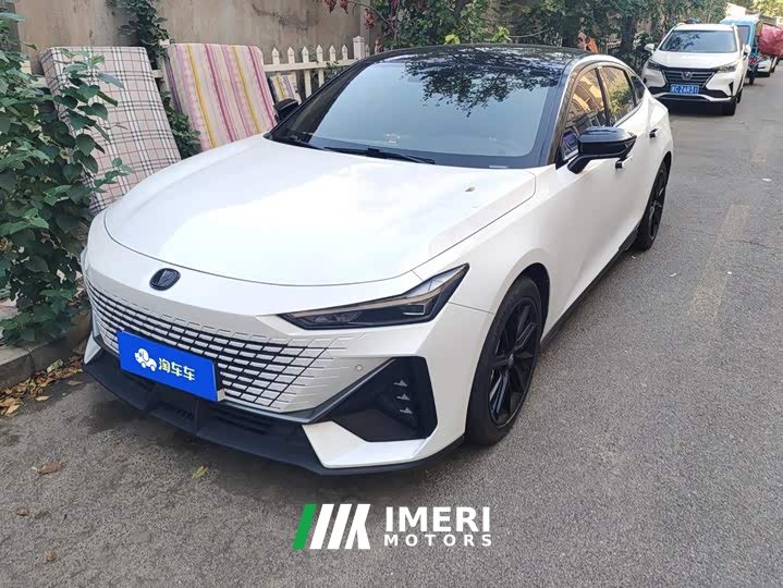 Changan UNI-V 1.5T Deluxe