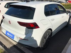 Volkswagen Golf Facelift 200TSI DSG Pro - ფოტო 3