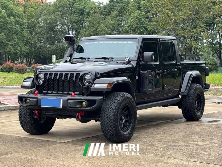 Jeep Gladiator 3.6L Pioneer Edition