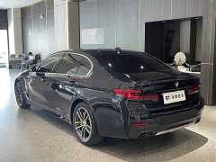 BMW 5 Series 525Li M Sport Package - ფოტო 3