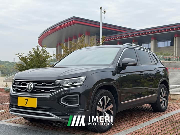 Volkswagen Taos 330TSI FWD Luxury Smart Connected Edition Plus