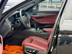 BMW 5 Series 530Li Luxury M Sport Package - ფოტო 4
