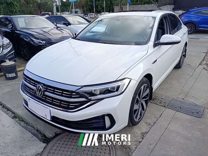 Volkswagen Sagitar 300TSI DSG Excellence Edition - ავტომობილი ჩინეთიდან
