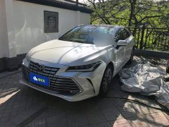 Toyota Avalon Hybrid 2.0L Luxury - ფოტო 1