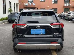 Toyota RAV4 2.0L CVT FWD Fashion Plus - ფოტო 8