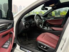 BMW 5 Series 525Li M Sport Package - ფოტო 4