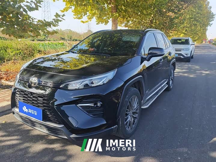 Toyota Wildland 2.0L CVT FWD Luxury Plus