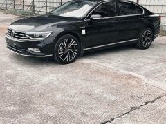 Volkswagen Magotan 330TSI DSG Advance - ფოტო 1